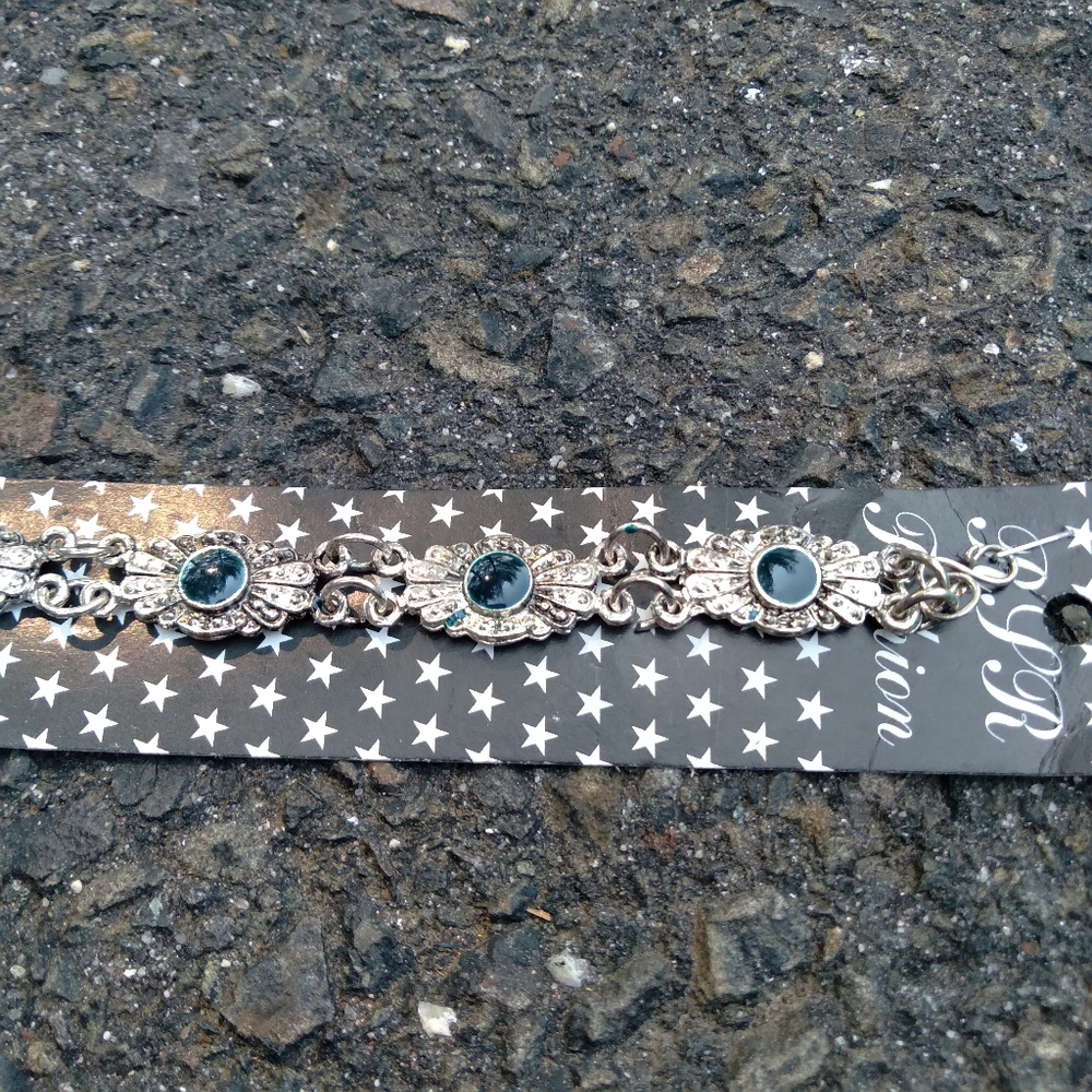 90s vtg deadstock blue silver color bracelet